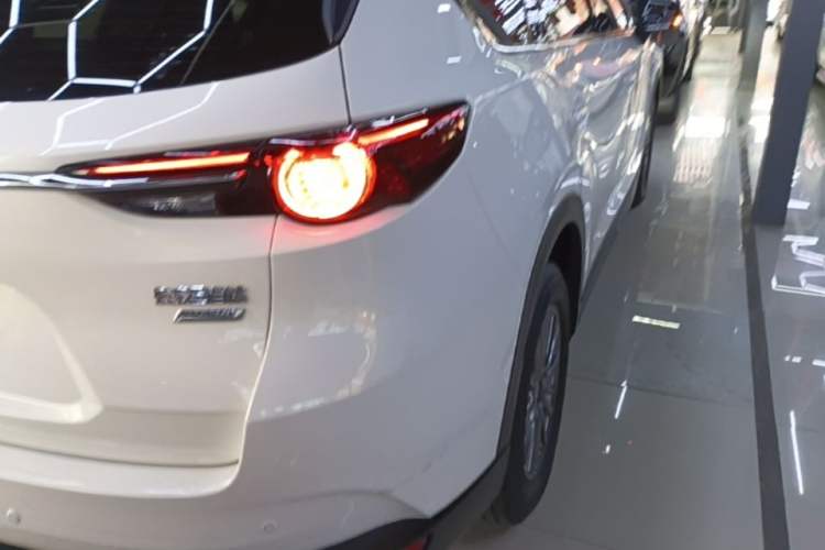 Used Mazda CX-8 2019 2.5L Two-Wheel Drive Luxury Version Exterior 1