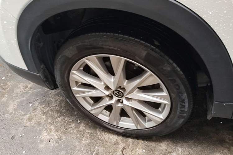 Used Mazda CX-8 2019 2.5L Four-Wheel Drive Deluxe Edition Exterior 5