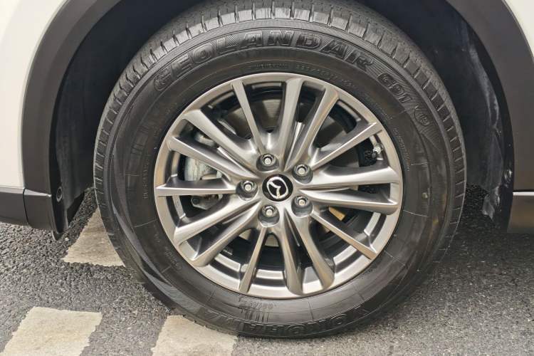 Used Mazda CX-8 2019 2.5L Two-Wheel Drive Luxury Version Exterior 9