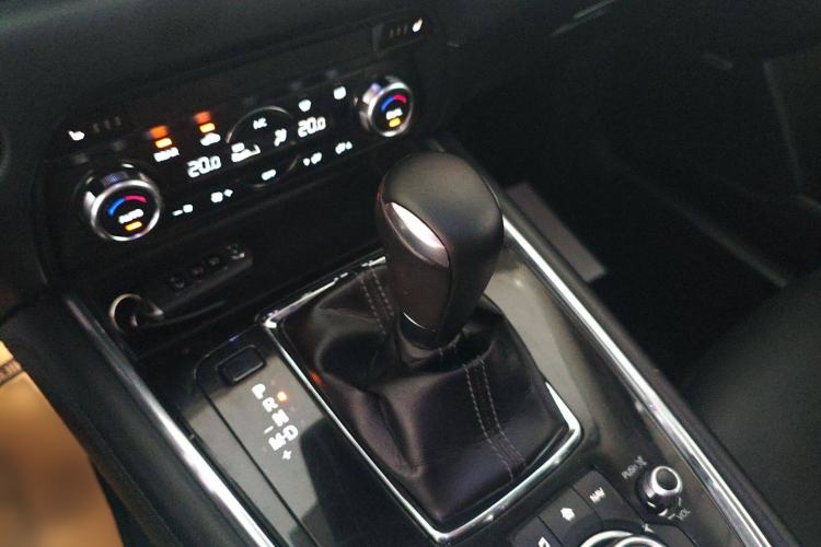 Used Mazda CX-8 2019 2.5L Four-Wheel Drive Deluxe Edition Gear Lever