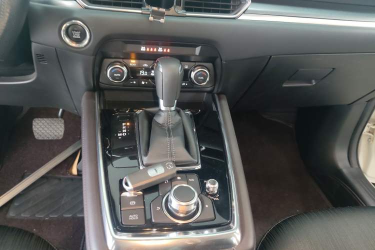 Used Mazda CX-8 2019 2.5L Two-Wheel Drive Luxury Version Gear Lever