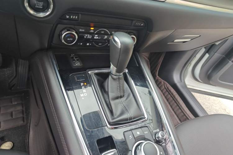 Used Mazda CX-8 2019 2.5L Four-Wheel Drive Flagship Model Gear Lever