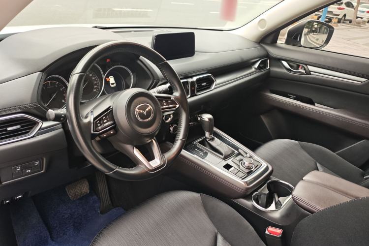 Used Mazda CX-8 2019 2.5L Two-Wheel Drive Luxury Version Interior 4