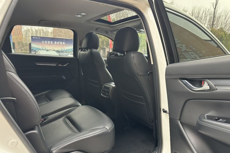 Used Mazda CX-8 2019 2.5L Two-Wheel Drive Prestige Version Interior 5