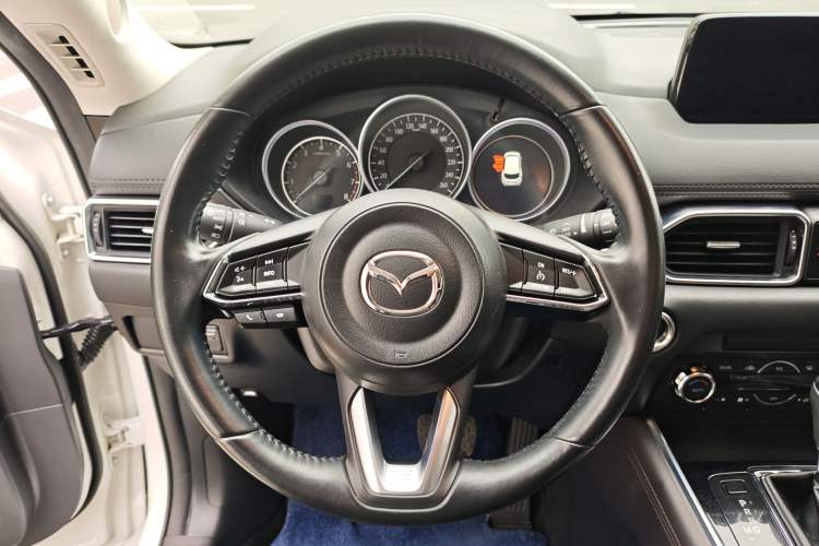 Used Mazda CX-8 2019 2.5L Two-Wheel Drive Luxury Version Interior 5
