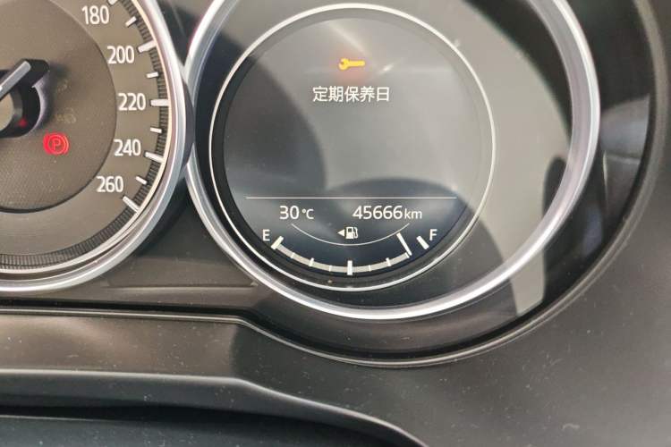 Used Mazda CX-8 2019 2.5L Four-Wheel Drive Deluxe Edition Odometer Close Up