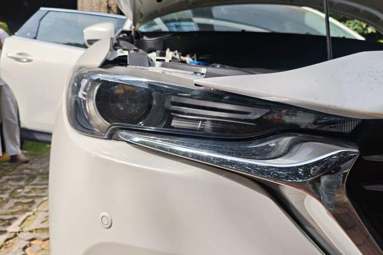 Used Mazda CX-8 2019 2.5L Four-Wheel Drive Deluxe Edition Right Front Headlight