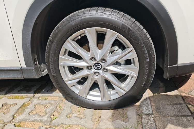 Used Mazda CX-8 2019 2.5L Four-Wheel Drive Deluxe Edition Right Front Wheel Hub