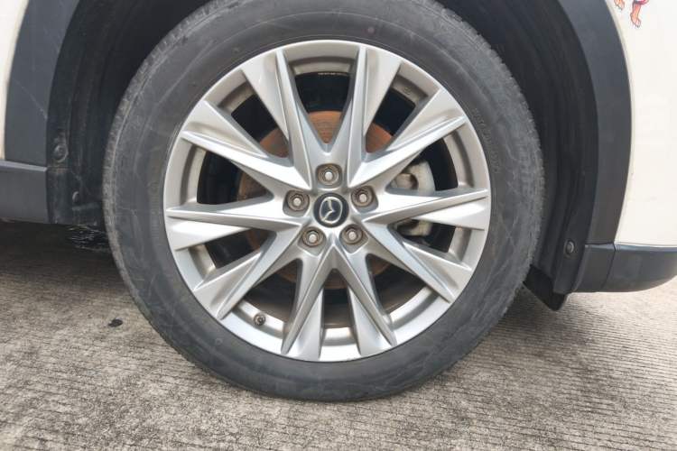 Used Mazda CX-8 2019 2.5L Four-Wheel Drive Deluxe Edition Right Front Wheel Hub