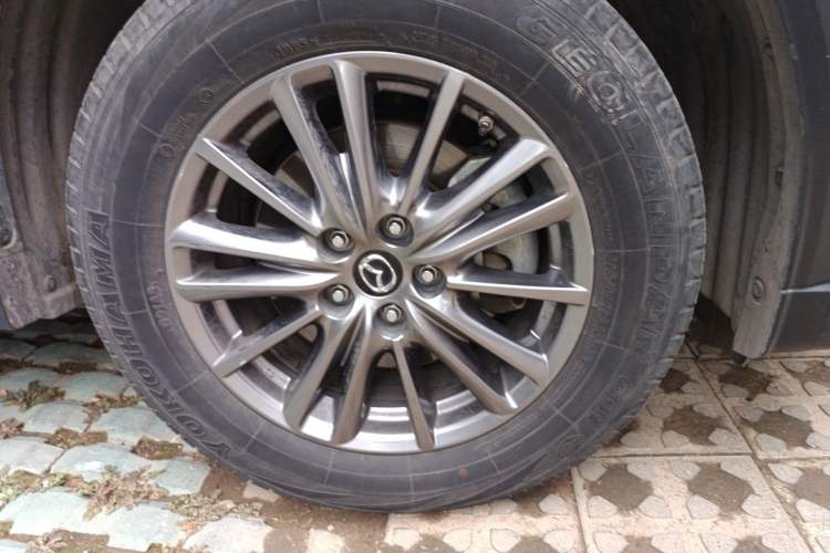Used Mazda CX-8 2019 2.5L Two-Wheel Drive Luxury Version Right Front Wheel Hub