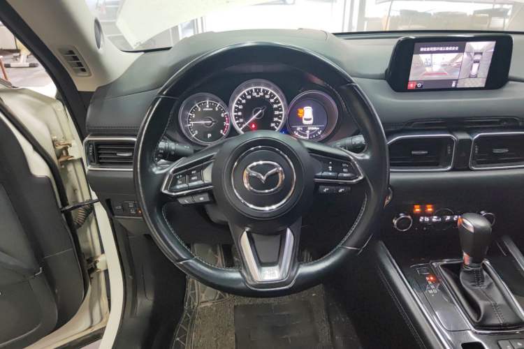 Used Mazda CX-8 2019 2.5L Four-Wheel Drive Deluxe Edition Steering Wheel