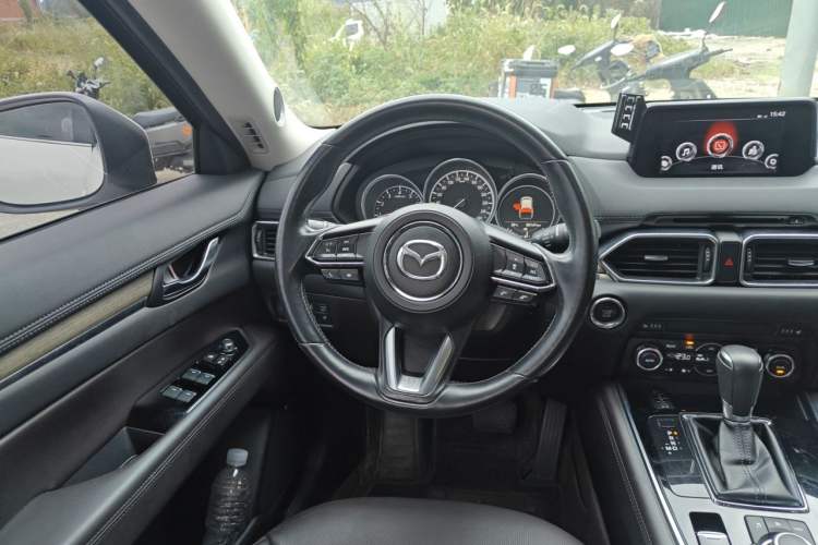 Used Mazda CX-8 2019 2.5L Four-Wheel Drive Flagship Model Steering Wheel