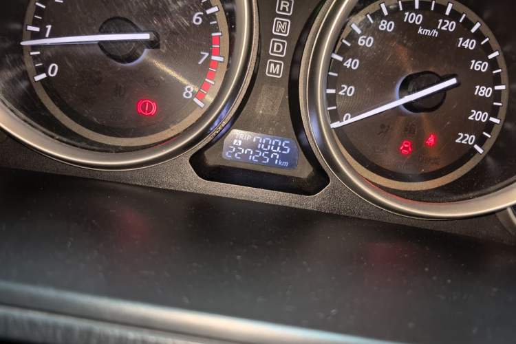 Used Mazda CX-9 2013 3.7L Automatic Standard Edition Odometer Close Up