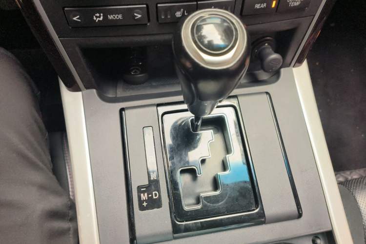 Used Mazda CX-9 2013 3.7L Automatic Standard Edition Gear Lever