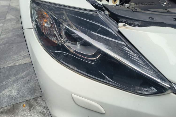 Used Mazda CX-9 2013 3.7L Automatic Standard Edition Right Front Headlight