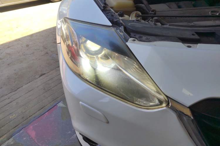 Used Mazda CX-9 2013 3.7L Automatic Standard Edition Right Front Headlight