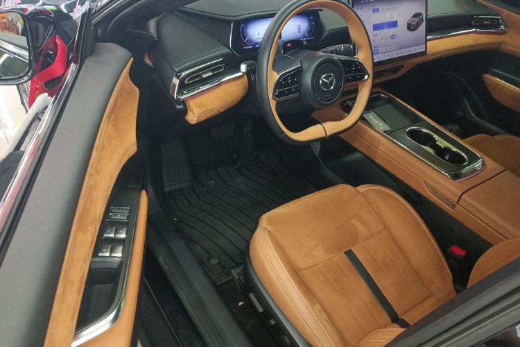 Used Mazda EZ-6 2024 Range-Extended 200 Luxury Edition Driver Seat