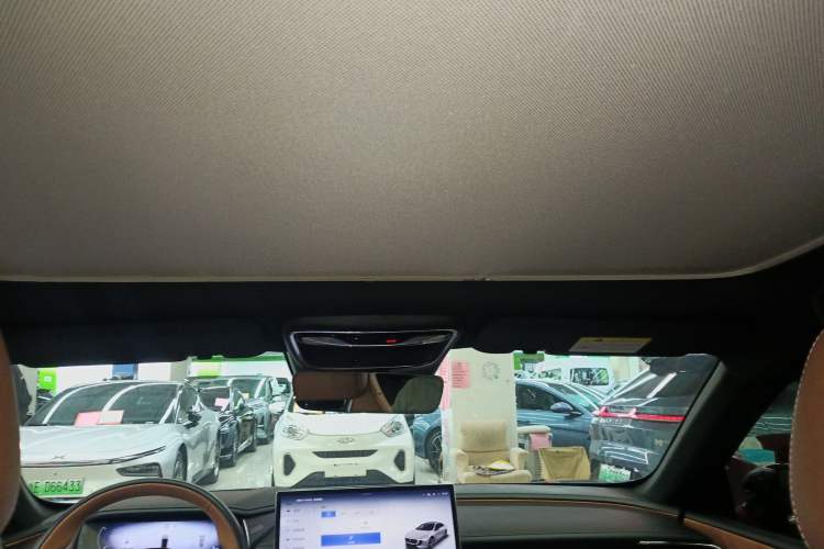 Used Mazda EZ-6 2024 Range-Extended 200 Luxury Edition Headliner
