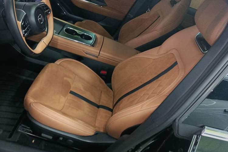 Used Mazda EZ-6 2024 Range-Extended 200 Luxury Edition Left Front Seat