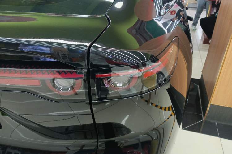 Used Mazda EZ-6 2024 Range-Extended 200 Luxury Edition Right Rear Taillight