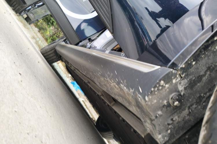 Used Mazda EZ-6 2024 Pure Electric 600 ZhiZun Edition Right Side Sill