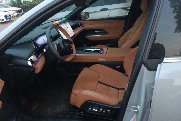 Used Mazda EZ-6 2024 Range-Extended 200 Luxury Edition Left Front Seat