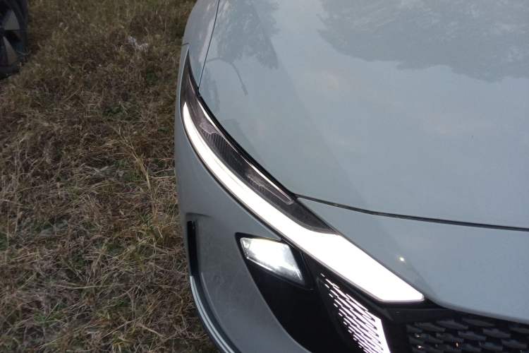 Used Mazda EZ-6 2024 Range-Extended 200 Luxury Edition Right Front Headlight