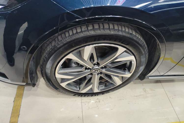 Used Mazda EZ-6 2024 Range-Extended 200 Zhiya Edition Left Front Wheel Hub