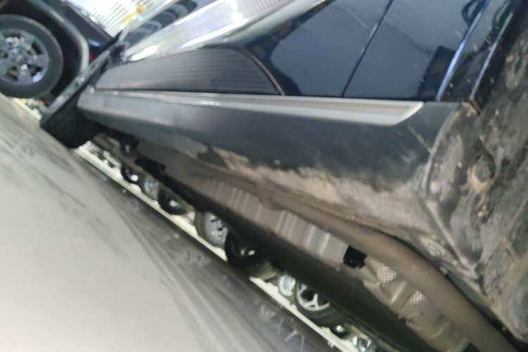 Used Mazda EZ-6 2024 Range-Extended 200 Zhiya Edition Right Side Sill
