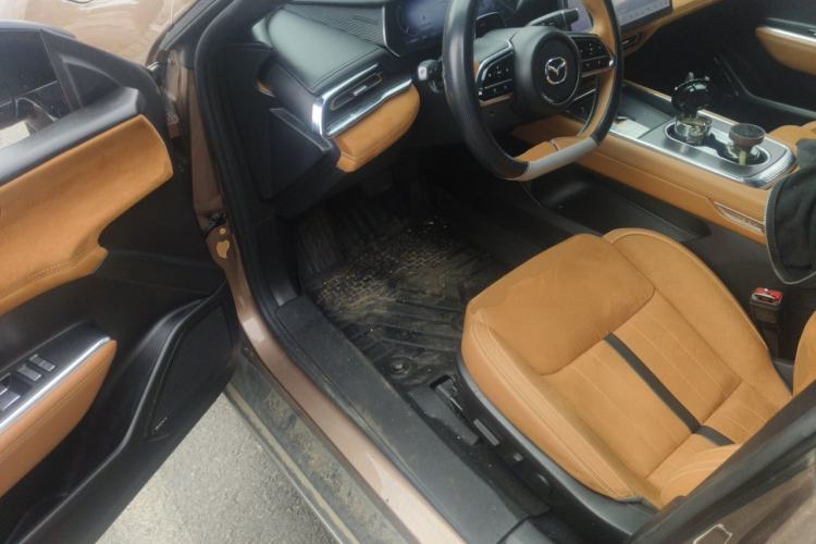 Used Mazda EZ-6 2024 Range-Extended 200 Luxury Edition Driver Seat
