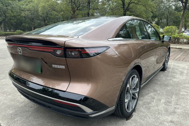 Used Mazda EZ-6 2024 Range-Extended 200 Luxury Edition Exterior 12
