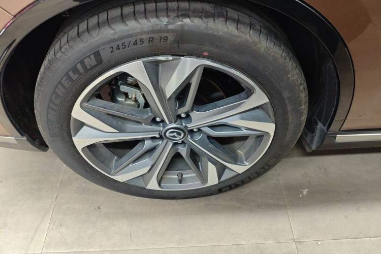 Used Mazda EZ-6 2024 Range-Extended 200 Luxury Edition Exterior 5