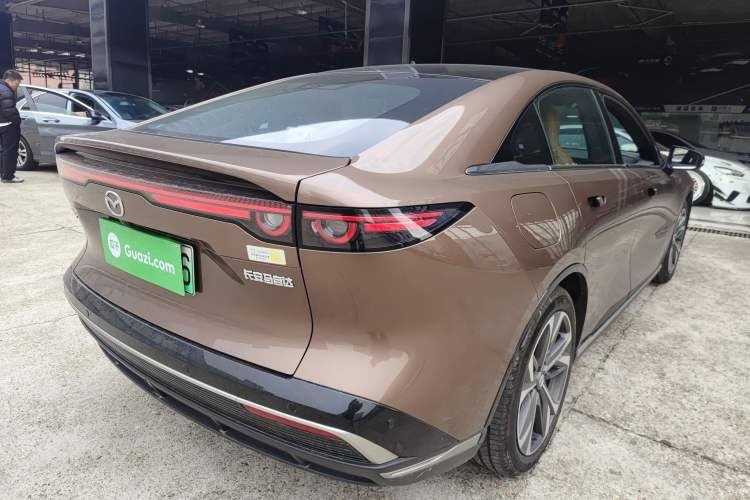 Used Mazda EZ-6 2024 Range-Extended 200 Luxury Edition Exterior 5