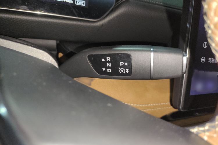 Used Mazda EZ-6 2024 Range-Extended 200 Luxury Edition Gear Lever