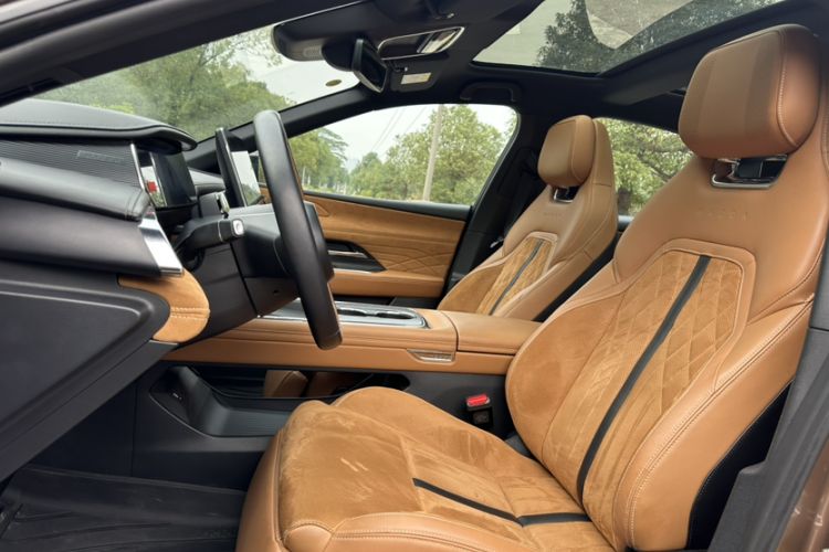 Used Mazda EZ-6 2024 Range-Extended 200 Luxury Edition Interior 14
