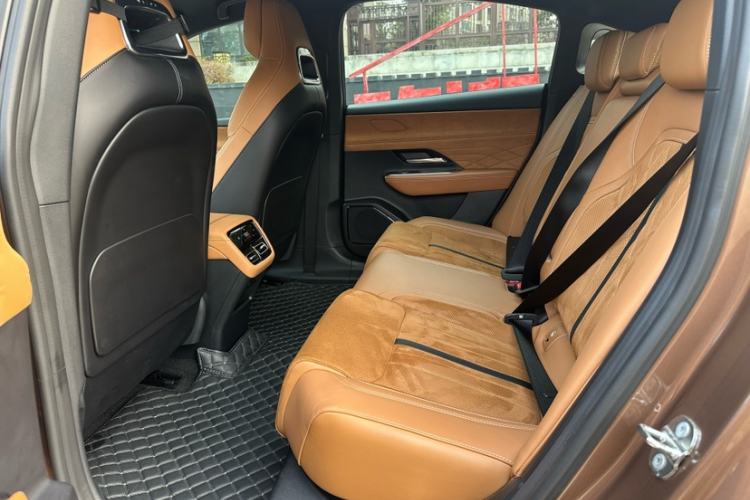 Used Mazda EZ-6 2024 Range-Extended 200 Interior 5