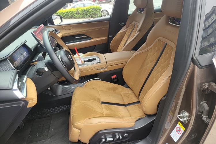 Used Mazda EZ-6 2024 Range-Extended 200 Luxury Edition Left Front Seat