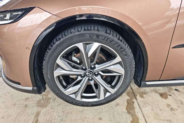 Used Mazda EZ-6 2024 Range-Extended 200 Zhiya Edition Left Front Wheel Hub