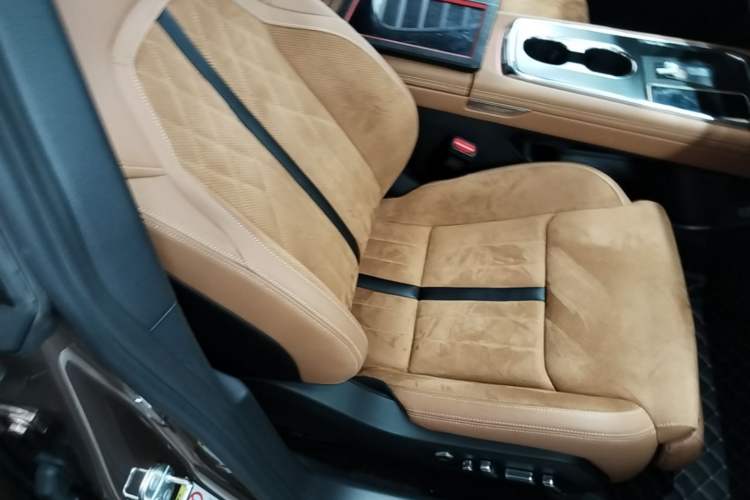 Used Mazda EZ-6 2024 Range-Extended 200 Luxury Edition Right Front Seat