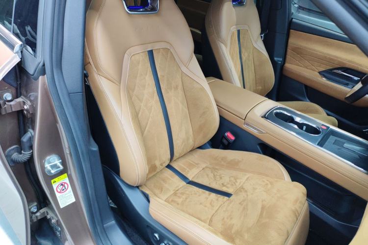 Used Mazda EZ-6 2024 Range-Extended 200 Luxury Edition Right Front Seat