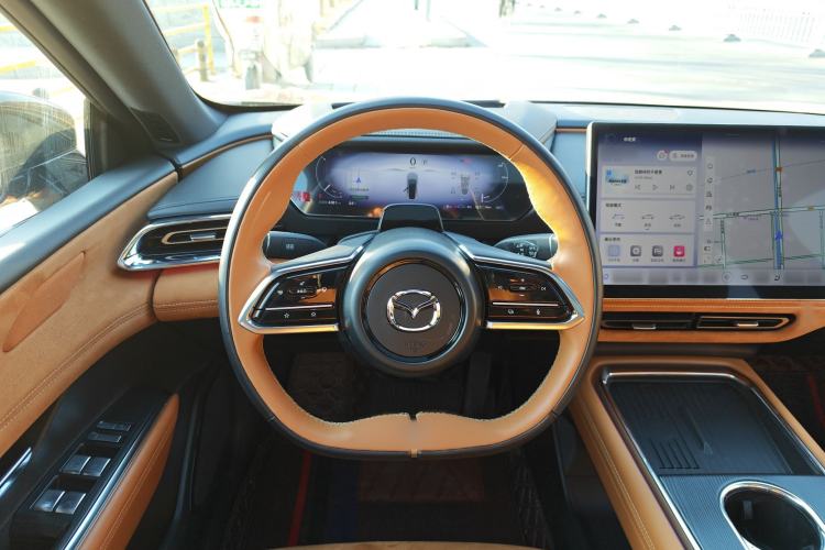 Used Mazda EZ-6 2024 Range-Extended 200 Luxury Edition Steering Wheel