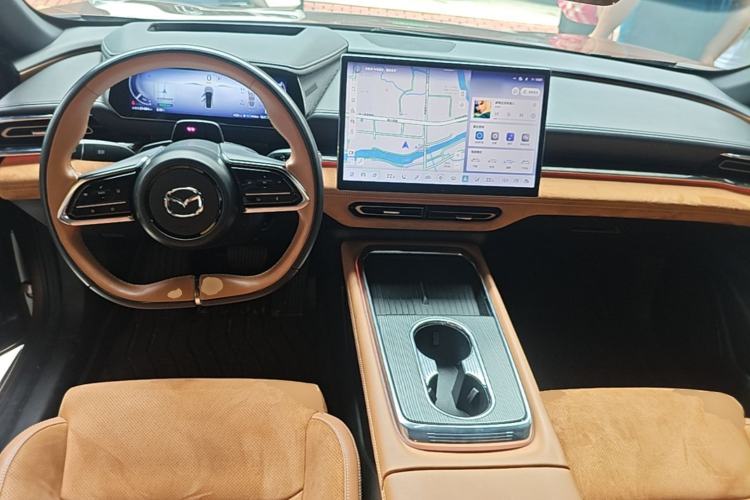 Used Mazda EZ-6 2024 Range-Extended 200 Luxury Edition Center Console