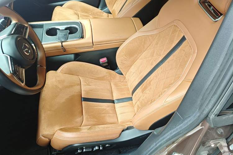 Used Mazda EZ-6 2024 Range-Extended 200 Luxury Edition Left Front Seat