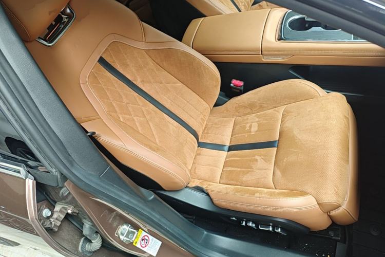 Used Mazda EZ-6 2024 Range-Extended 200 Luxury Edition Right Front Seat