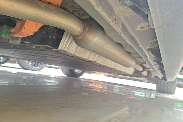 Used Mazda EZ-6 2024 Range-Extended 200 Luxury Edition Right Side Sill
