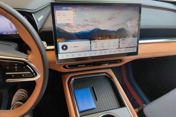 Used Mazda EZ-6 2024 Range-Extended 200 Luxury Edition Audio And AC Panel