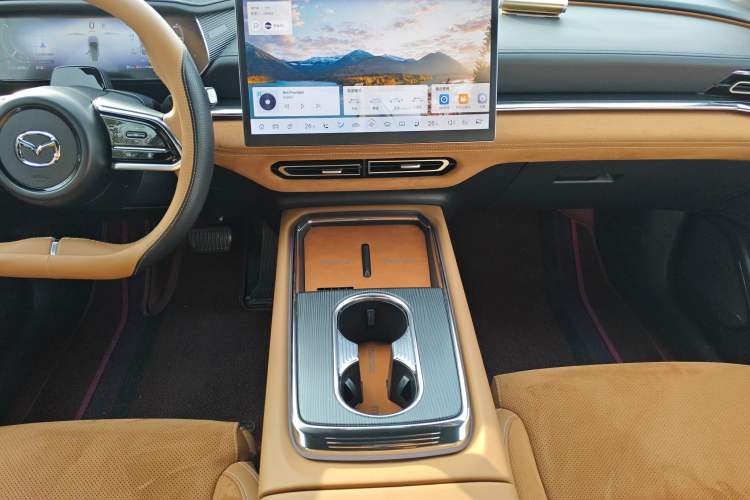 Used Mazda EZ-6 2024 Range-Extended 200 Luxury Edition Audio And AC Panel