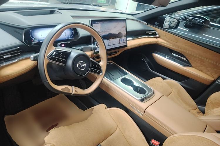 Used Mazda EZ-6 2024 Pure Electric 600 ZhiZun Edition Center Console