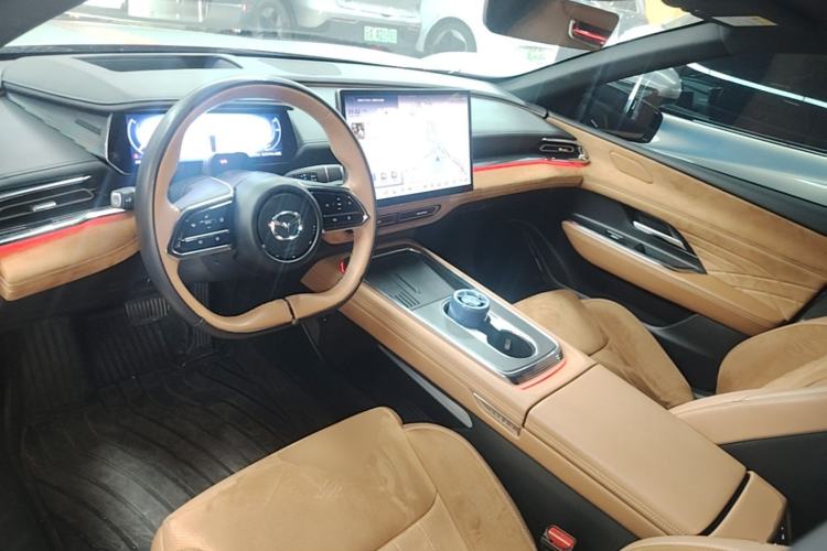Used Mazda EZ-6 2024 Range-Extended 200 Luxury Edition Center Console