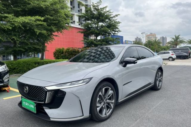 Used Mazda EZ-6 2024 Range-Extended 200 Luxury Edition